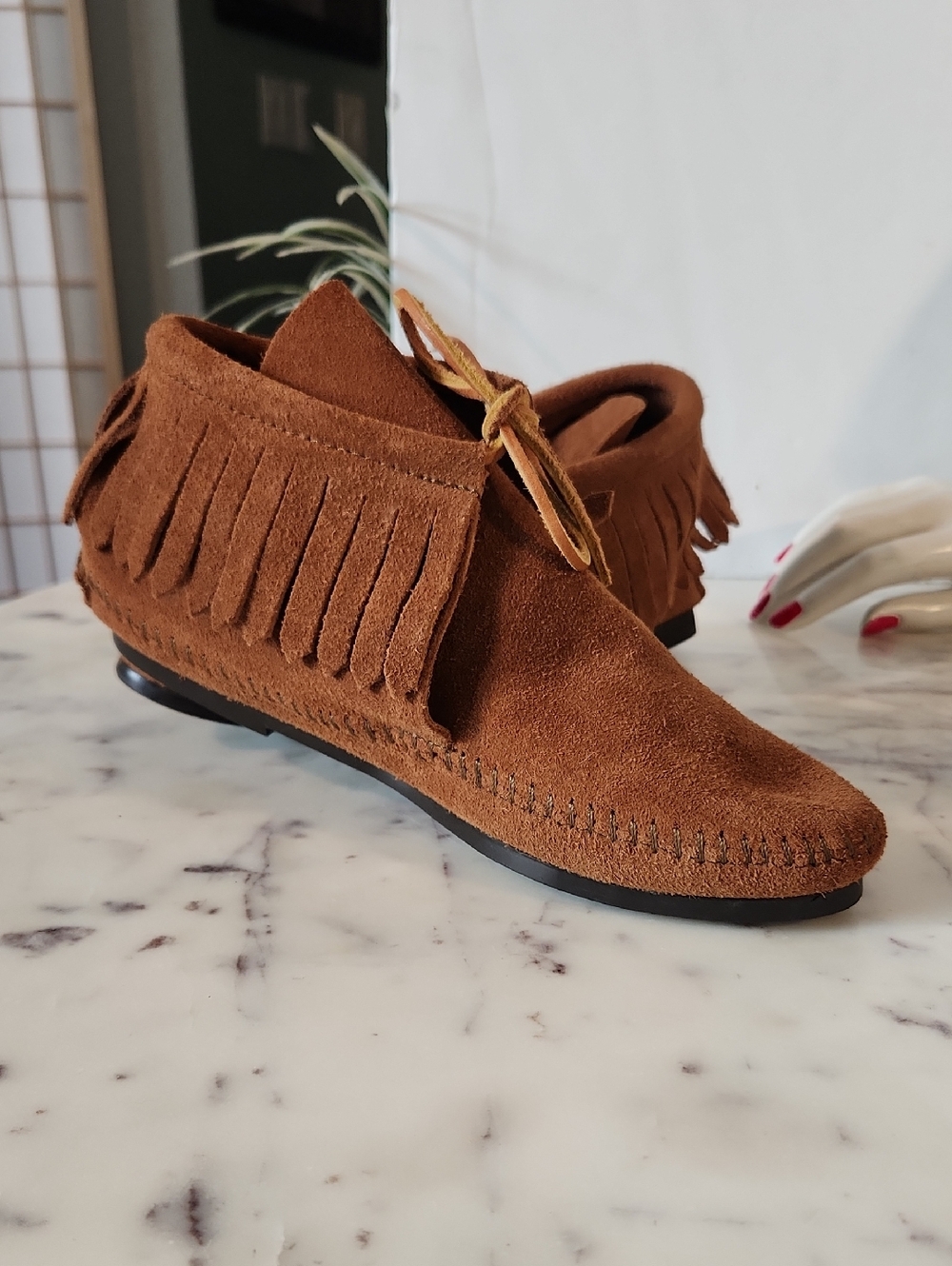 NWT Minnetonka Chestnut Suede Moccasin Sz 6.5